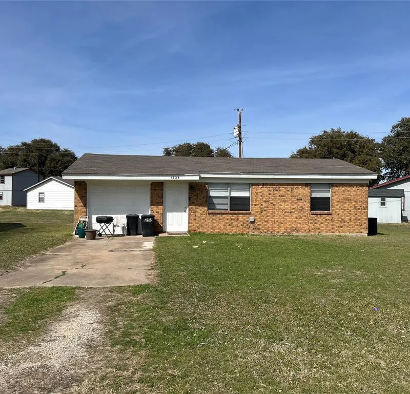 1525 Coral Cut Off, Pelican Bay TX 76020