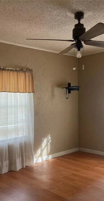 406 S Austin Street, Wolfe City TX 75496 - Photo 4
