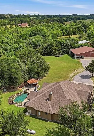 1011 Red Road, Howe TX 75459