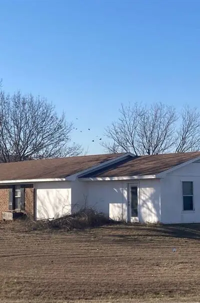 795 Dove Hill Lane, China Spring TX 76633 - Photo 2