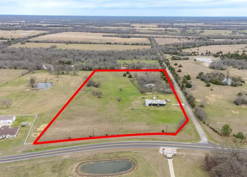 5156 County Road 3211, Lone Oak TX 75453