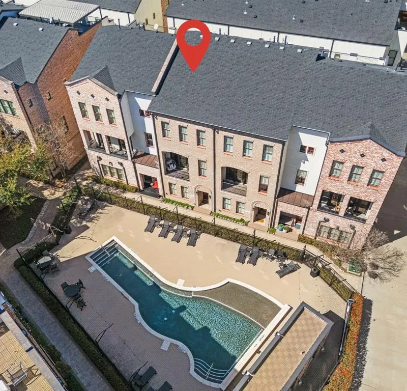 2174 Aylesport Drive, Dallas TX 75201
