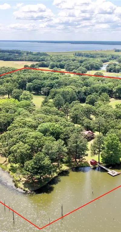 2101 County Road 2716, Honey Grove TX 75446 - Photo 2