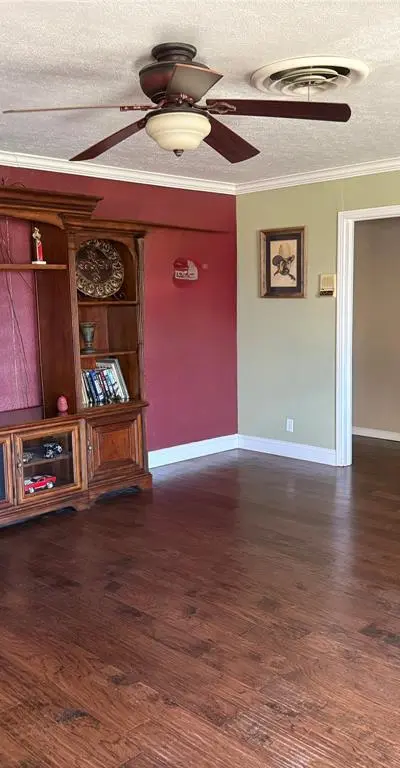 409 10th, Nocona TX 76255 - Photo 2