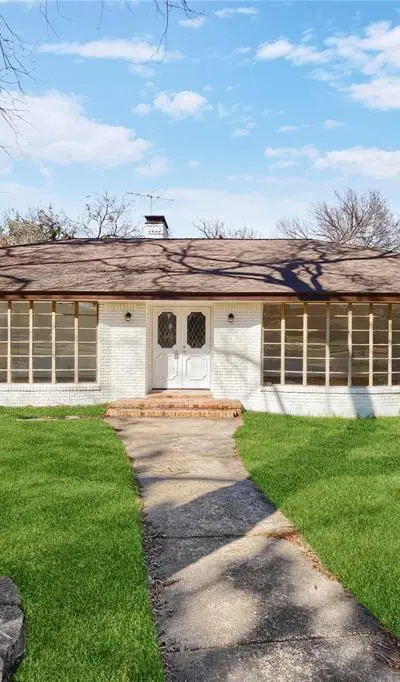 817 Brook Valley Lane, Dallas TX 75232