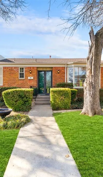3432 Mapleleaf Lane, Dallas TX 75233