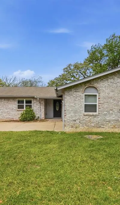 6246 Guilford Street, Forest Hill TX 76119
