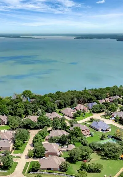 700 N Paradise Cove, Shady Shores TX 76208