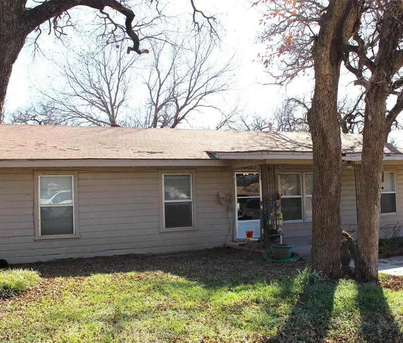 403 Mockingbird Lane, Chico TX 76431