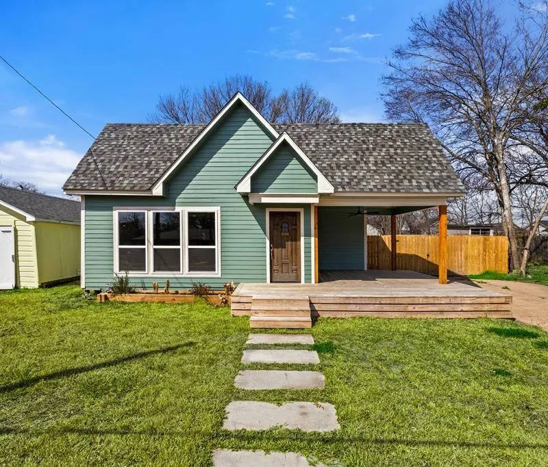 405 E 9th Street, Kemp TX 75143