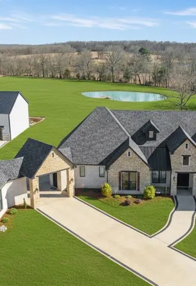 162 CR 42530, Paris TX 75462