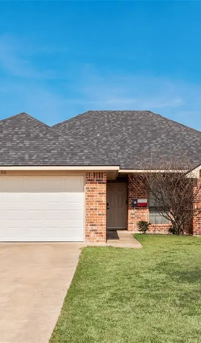 106 Hanover Avenue, Palmer TX 75152