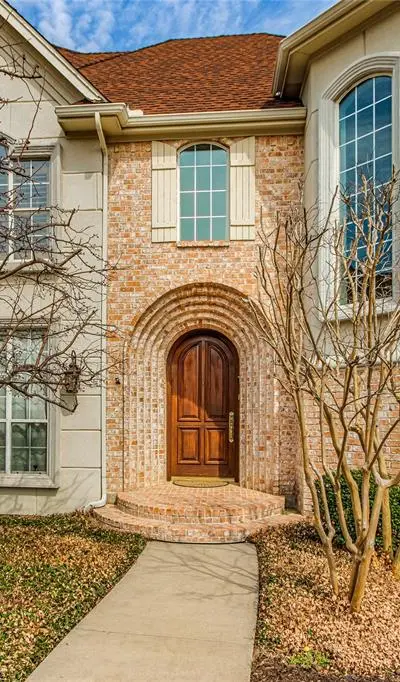 2802 Woodlake Court, Highland Village TX 75077 - Photo 4