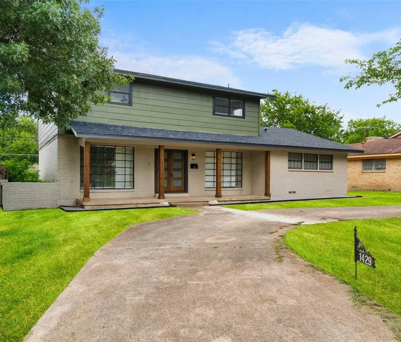 1429 Brook Valley Place, Dallas TX 75232