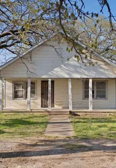 202 Johns Drive, Chico TX 76431 - Photo 2