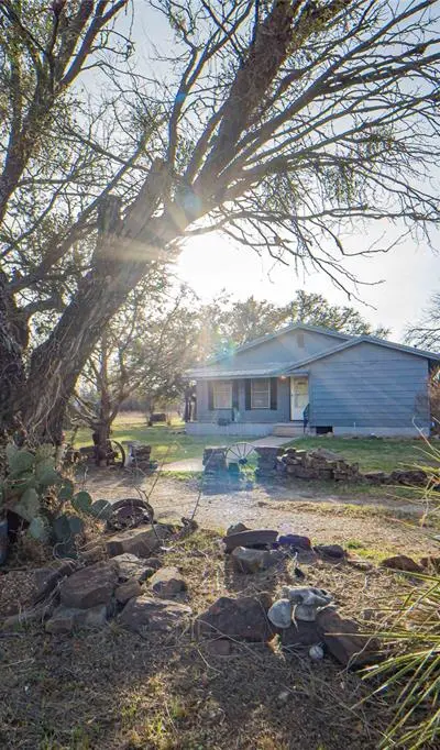901 S Miller Street, Breckenridge TX 76424 - Photo 4