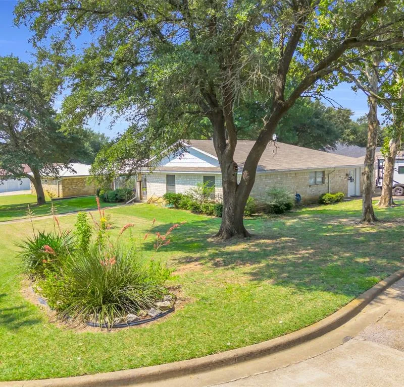 121 Falcon Lane, Hillsboro TX 76645