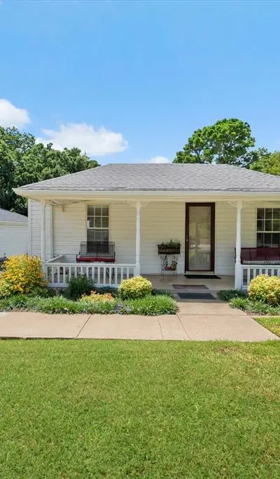 5912 Forest Hill Drive, Forest Hill TX 76119