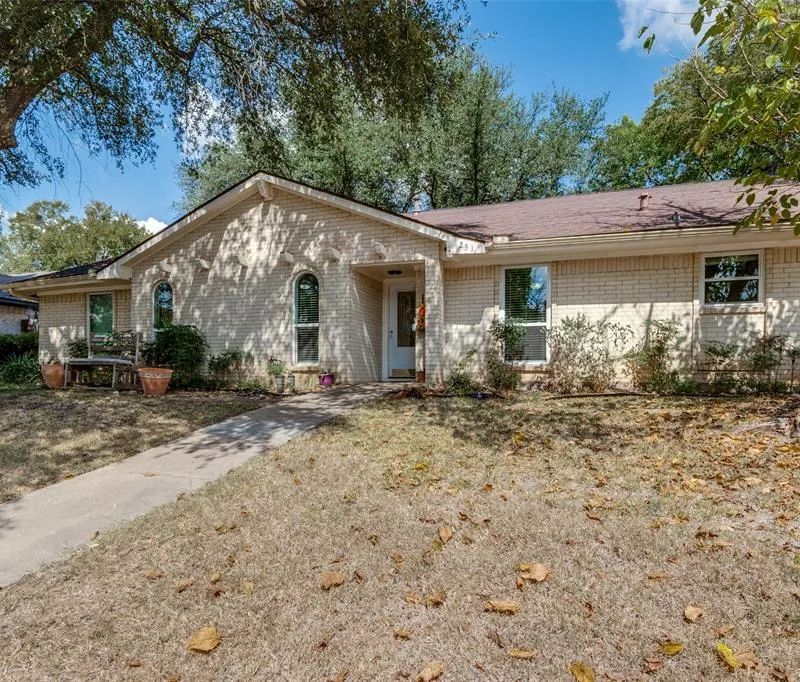 231 Larry Drive, Duncanville TX 75137