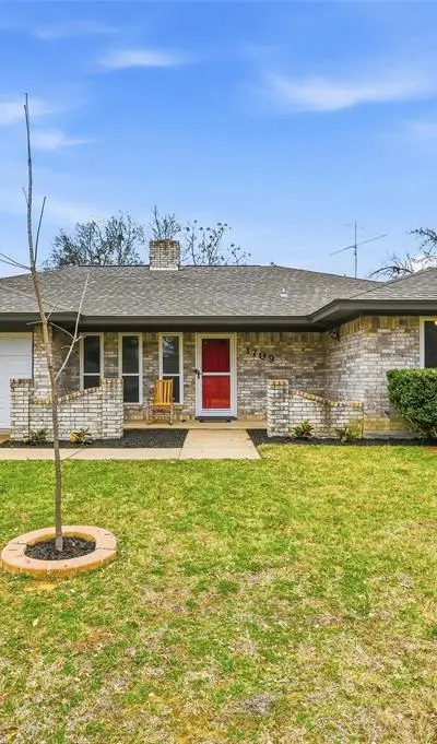 1709 Princeton Drive, Arlington TX 76015