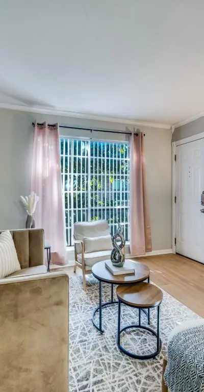 5212 Fleetwood Oaks Avenue # 202, Dallas TX 75235 - Photo 2