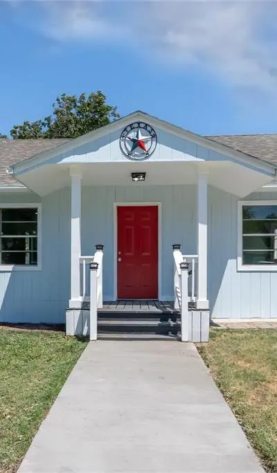 1506 Hickory Street, Grand Prairie TX 75050