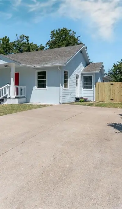 1506 Hickory Street, Grand Prairie TX 75050 - Photo 2