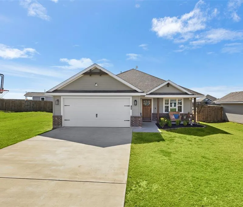 103 Olivia Street, Hillsboro TX 76645