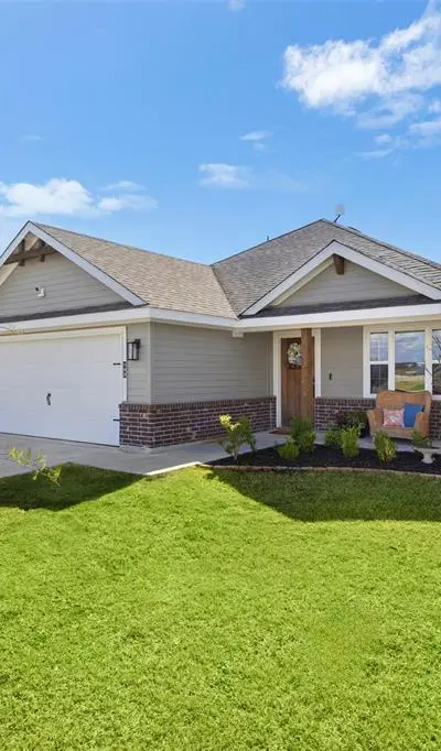 103 Olivia Street, Hillsboro TX 76645 - Photo 2