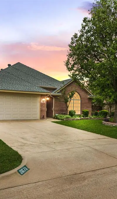 2676 Bent Tree Drive, Hurst TX 76054 - Photo 5