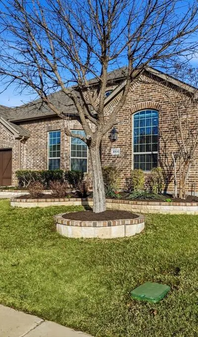 1008 W Bluff Way, Roanoke TX 76262