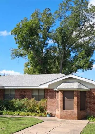 602 West Street, Hico TX 76457