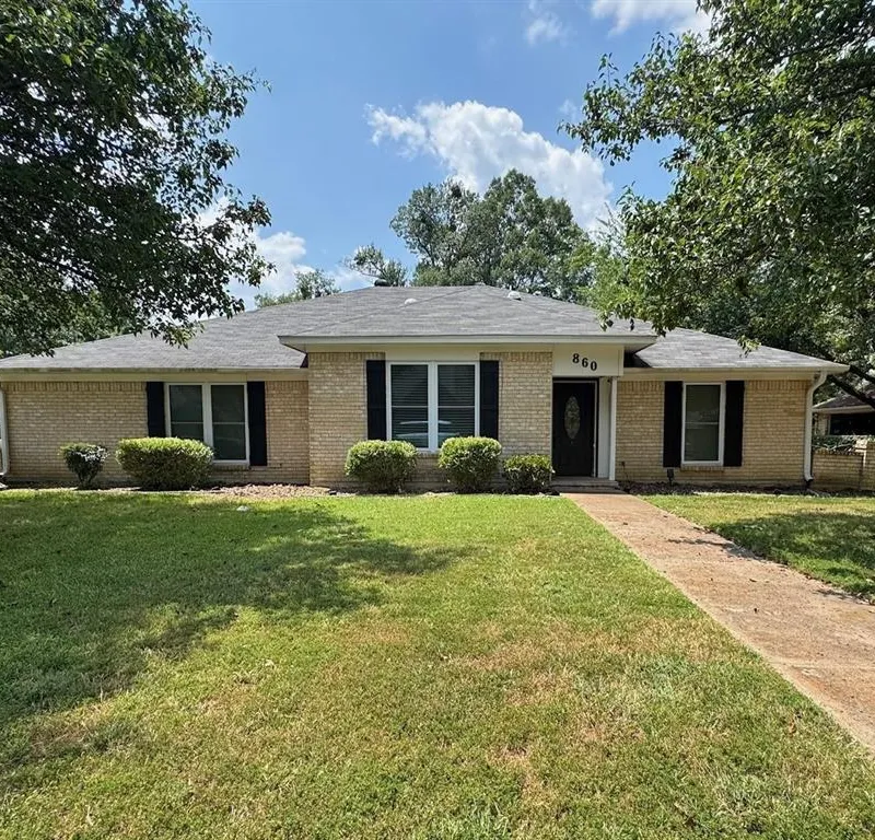 860 40th Street SE, Paris TX 75462