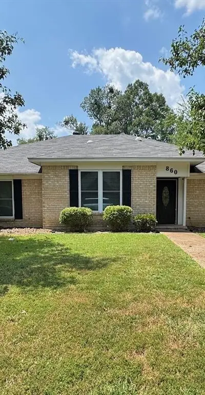 860 40th Street SE, Paris TX 75462
