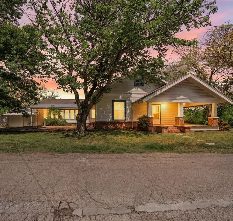 501 N Pleasant Street, Hillsboro TX 76645
