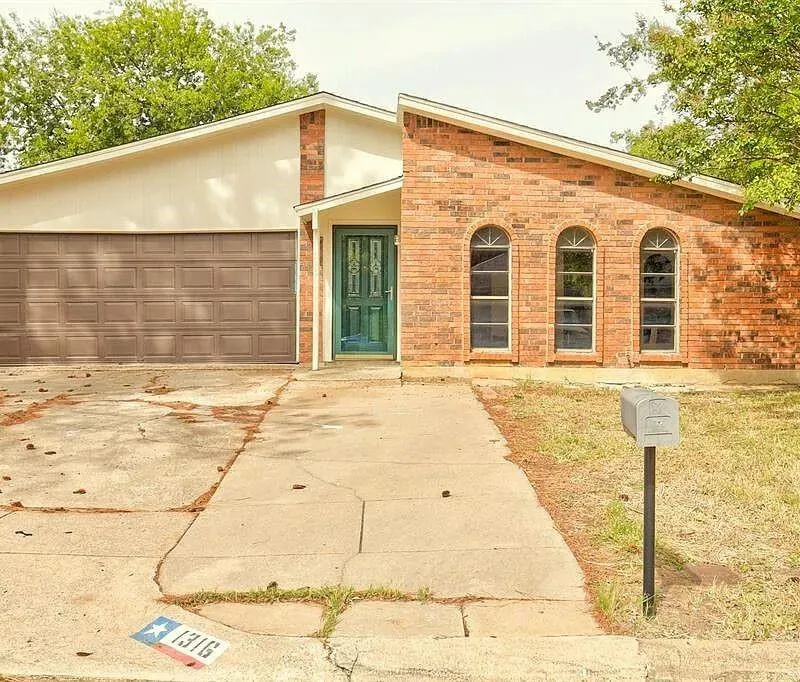 1316 Royster Road, Fort Worth TX 76134