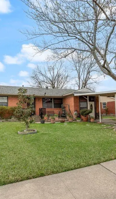 106 W Vista Drive, Garland TX 75041