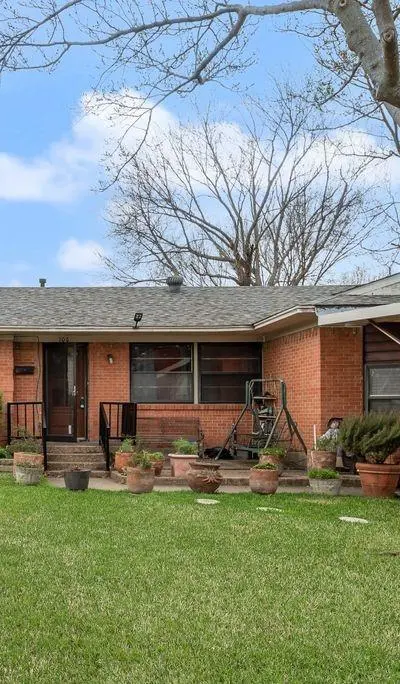 106 W Vista Drive, Garland TX 75041 - Photo 3