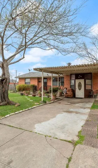 106 W Vista Drive, Garland TX 75041 - Photo 4