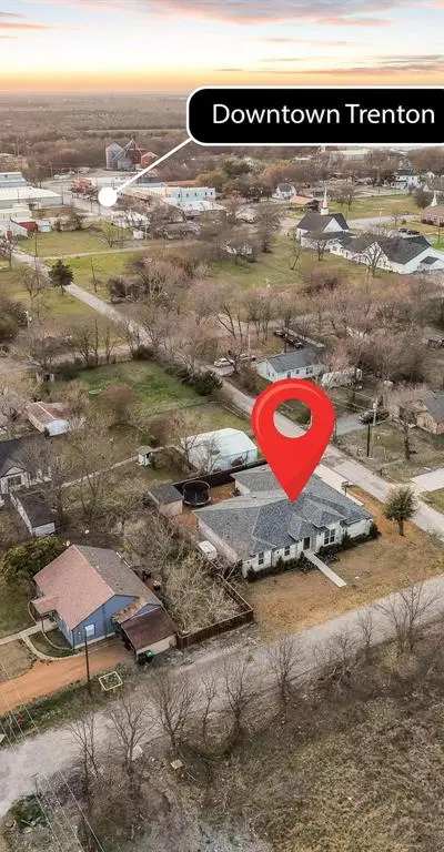104 N 4th Street, Trenton TX 75490 - Photo 3