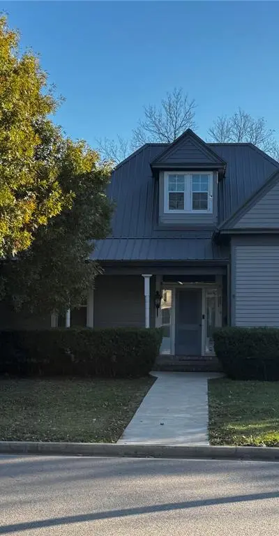 818 E Elm Street, Hillsboro TX 76645 - Photo 3