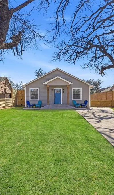 2518 W Amherst Avenue, Dallas TX 75235 - Photo 2