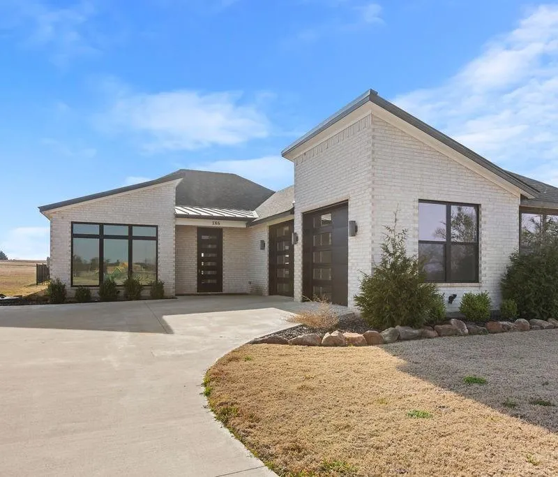 186 Desert Mountain Drive, Gordonville TX 76245