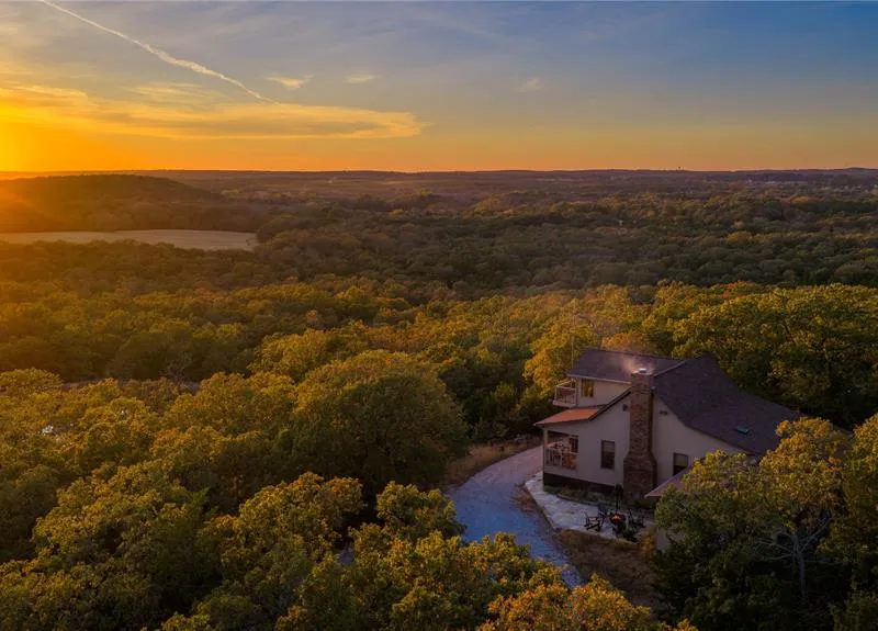 1210 County Road 232, Collinsville TX 76233