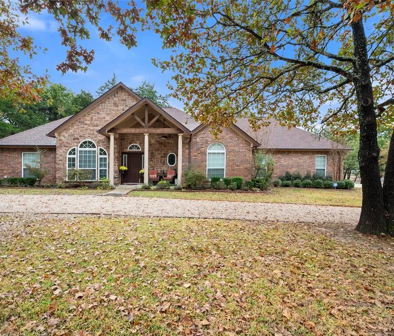 403 Arrowhead Point, Kerens TX 75144
