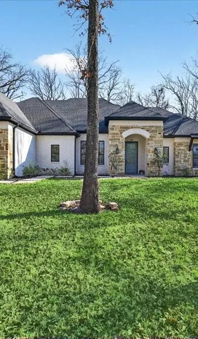 107 Oakbend Trail, Mabank TX 75147 - Photo 2