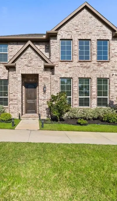 744 Patriot Lane, Irving TX 75060 - Photo 4