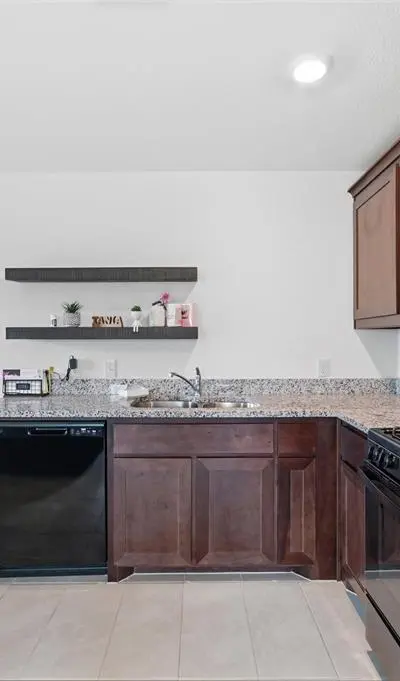 421 Corsair Way, Ferris TX 75125 - Photo 5
