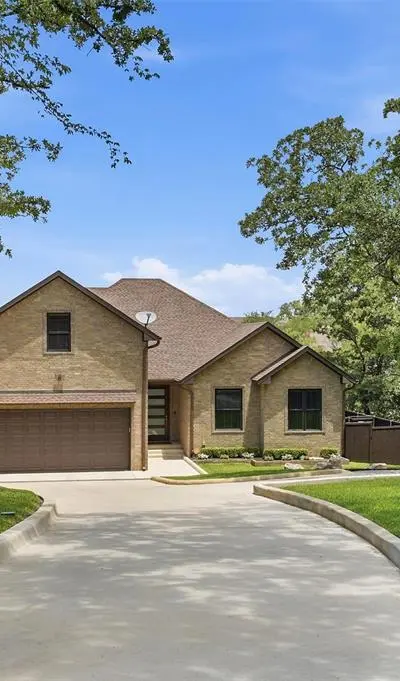 101 Manito Cove, Lake Kiowa TX 76240
