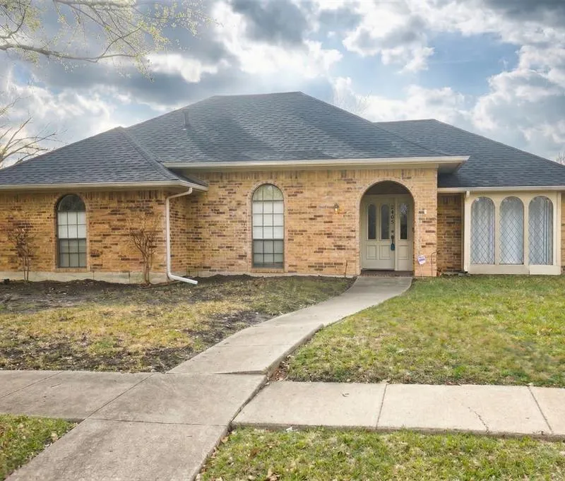 2405 Country Valley Road, Garland TX 75041